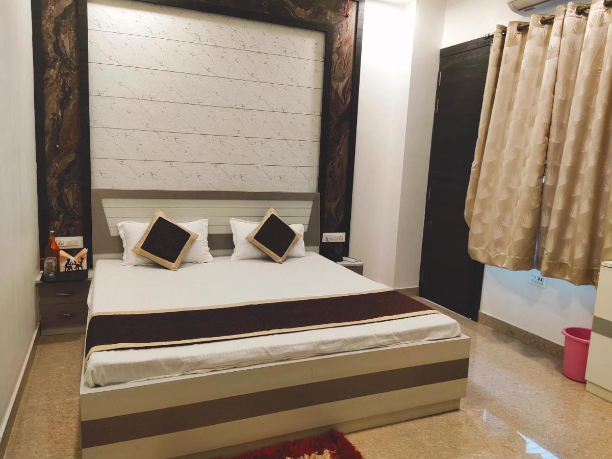 Hotel The Shree Jee Palace Mirzapur ภายนอก รูปภาพ