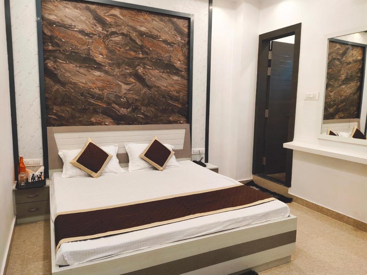 Hotel The Shree Jee Palace Mirzapur ภายนอก รูปภาพ