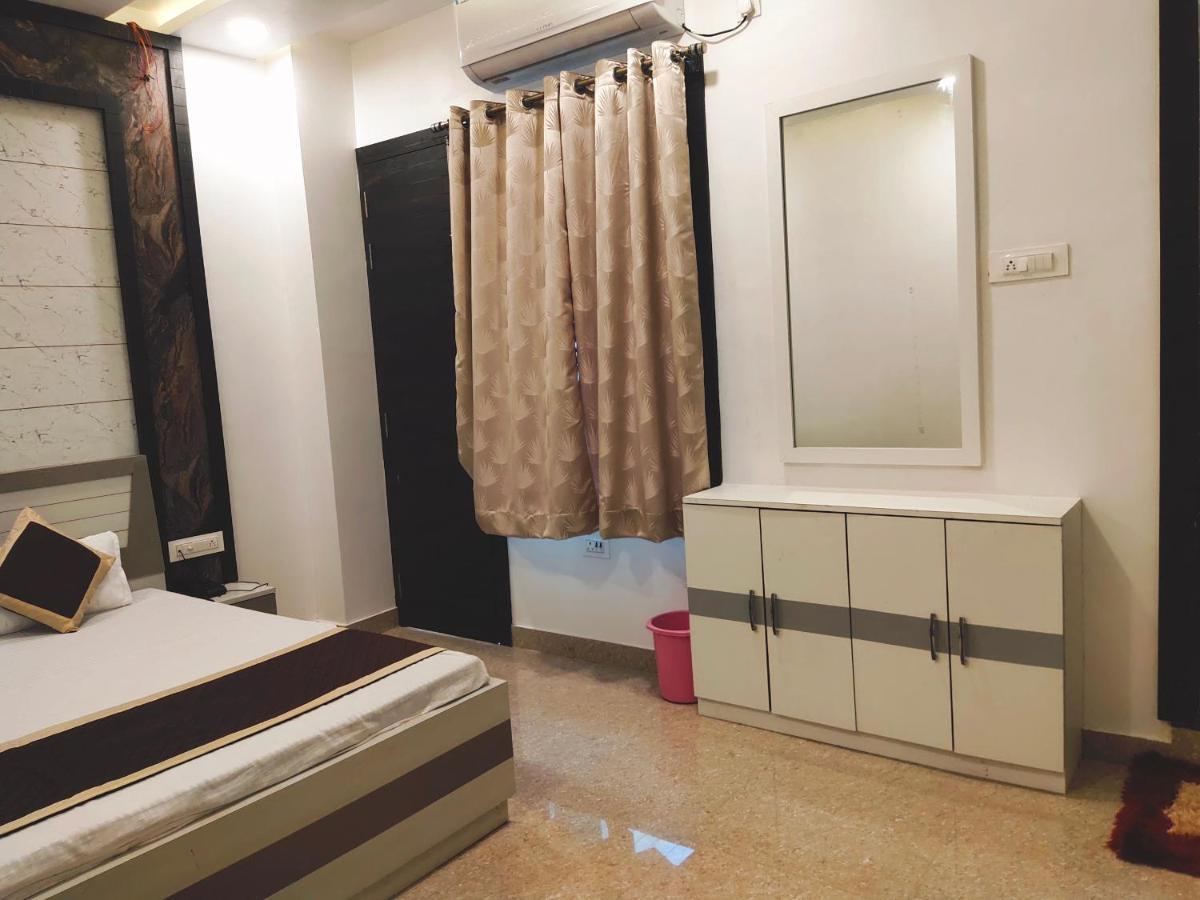 Hotel The Shree Jee Palace Mirzapur ภายนอก รูปภาพ